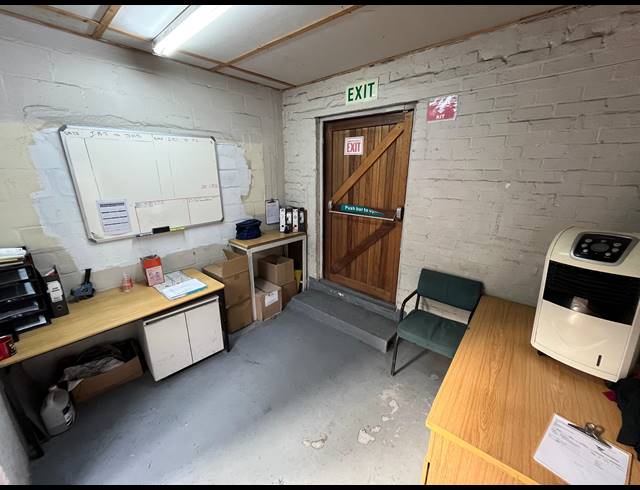 2,356.40M² WAREHOUSE TO LET IN EPPING INDUSTRIAL